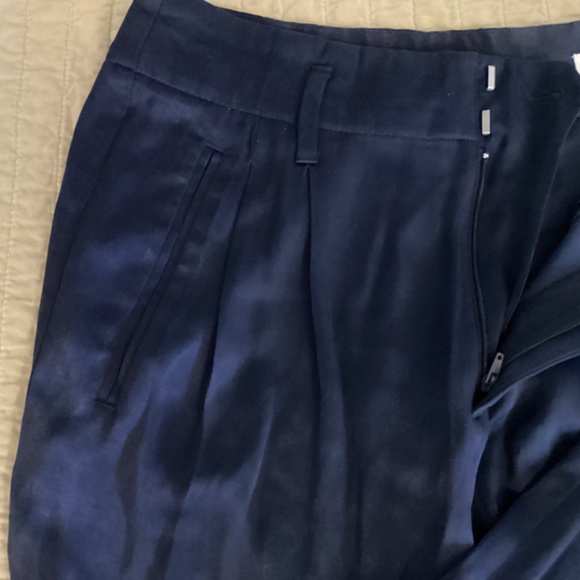 NWOT Gap Pants - Picture 3 of 3